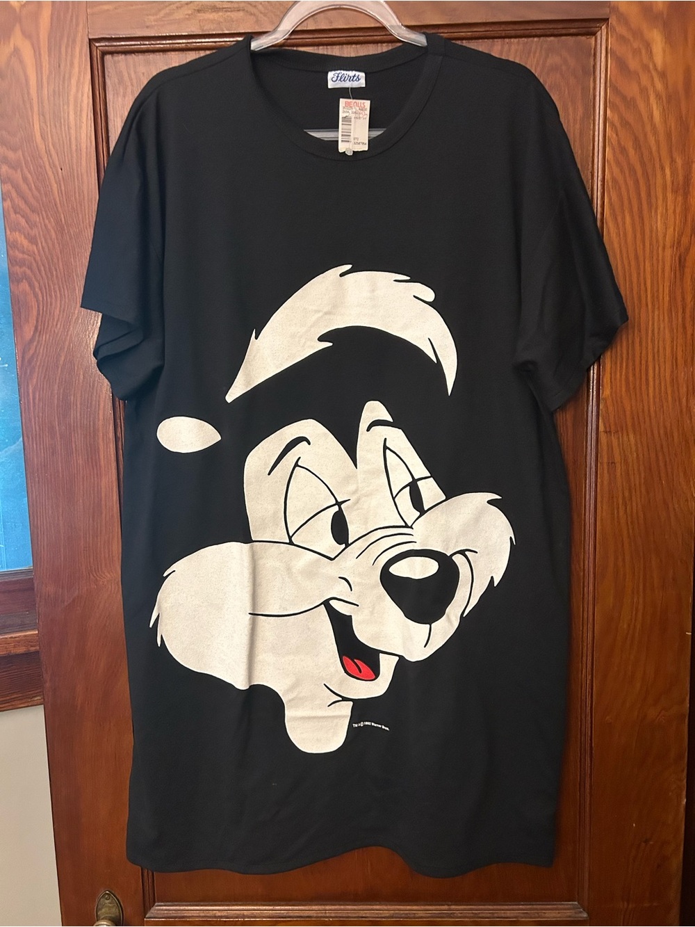 NWT Vintage 90's Single Stitch Pepe Le Pew Black Long Tee Dress Nightgown OS